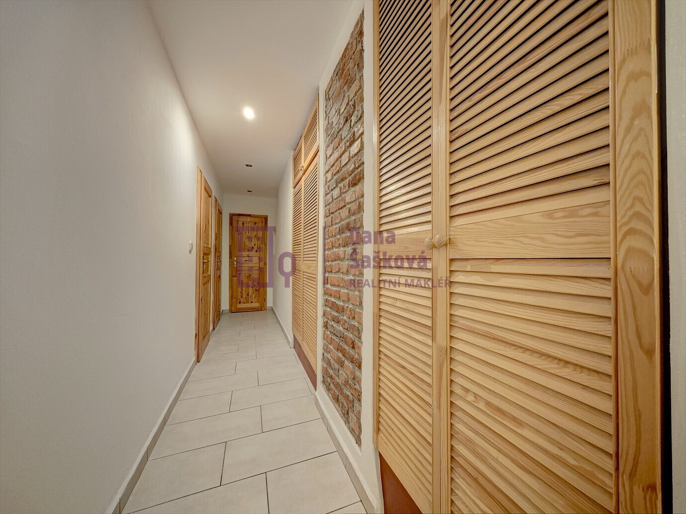 IMG_20250717_101333_36_39_41_Fusion-Interior.jpg