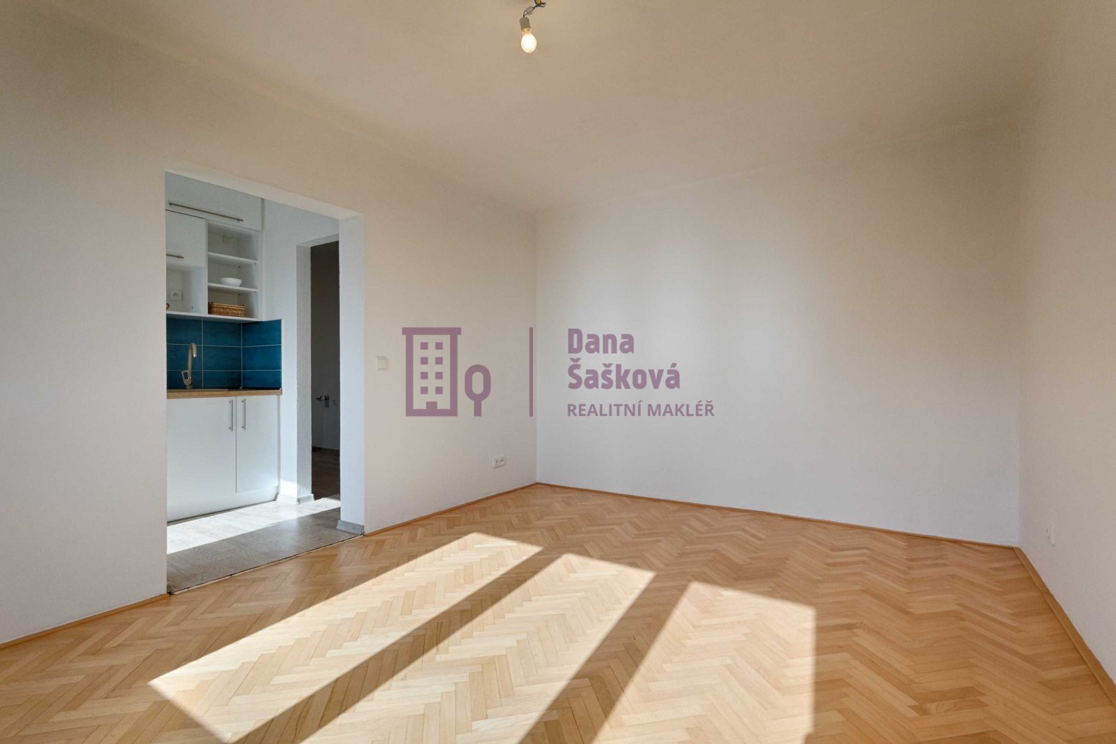 Pronájem bytu 2+1 Jindřichův Hradec 15 500 Kč za měsíc, foto 4