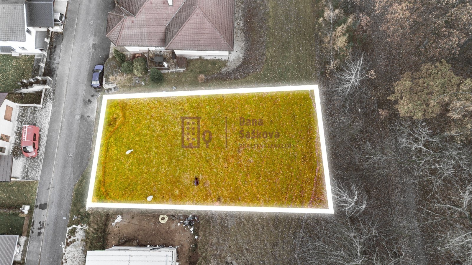 pozemek.jpg