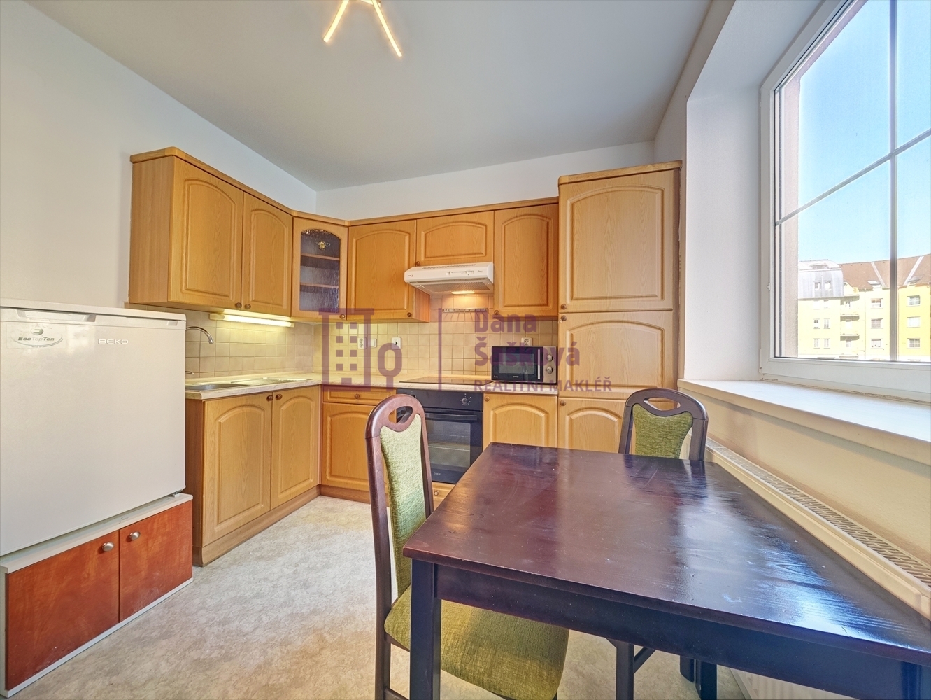 IMG_20250307_143251_253_255_259_301_Interior 2.jpg