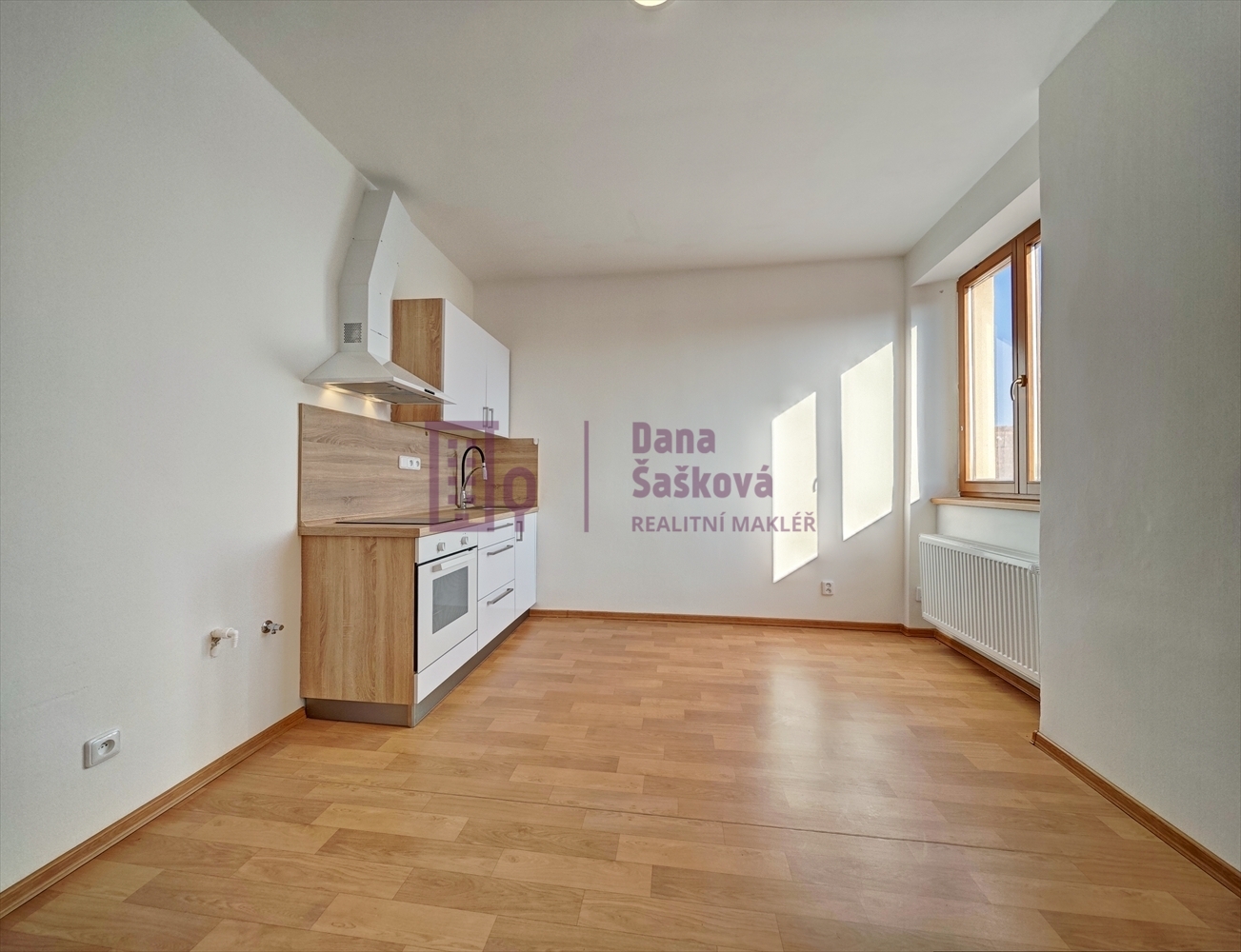 Pronájem bytu 1+kk a garsoniéry Jindřichův Hradec 10 164 Kč za měsíc, foto 1