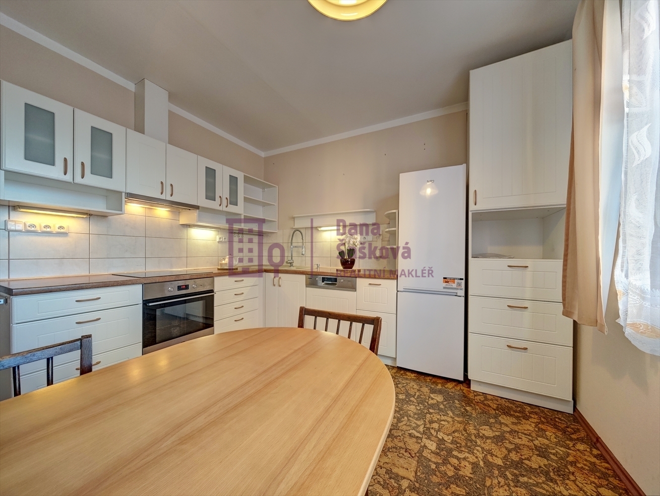 Kuchyně s jídelním koutem 4