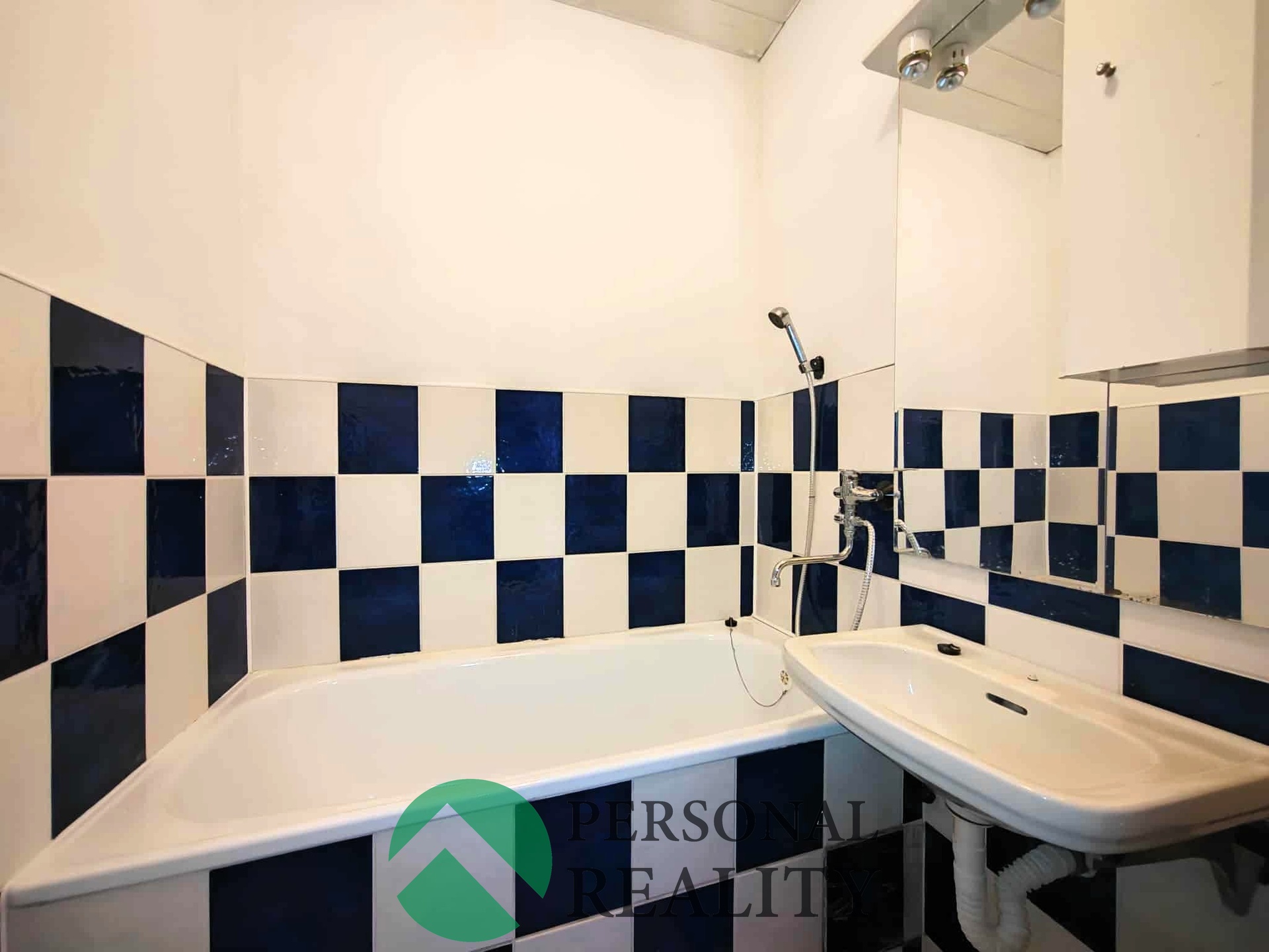 58c2f2c8-52d5-4810-b92e-3188b4c934b2