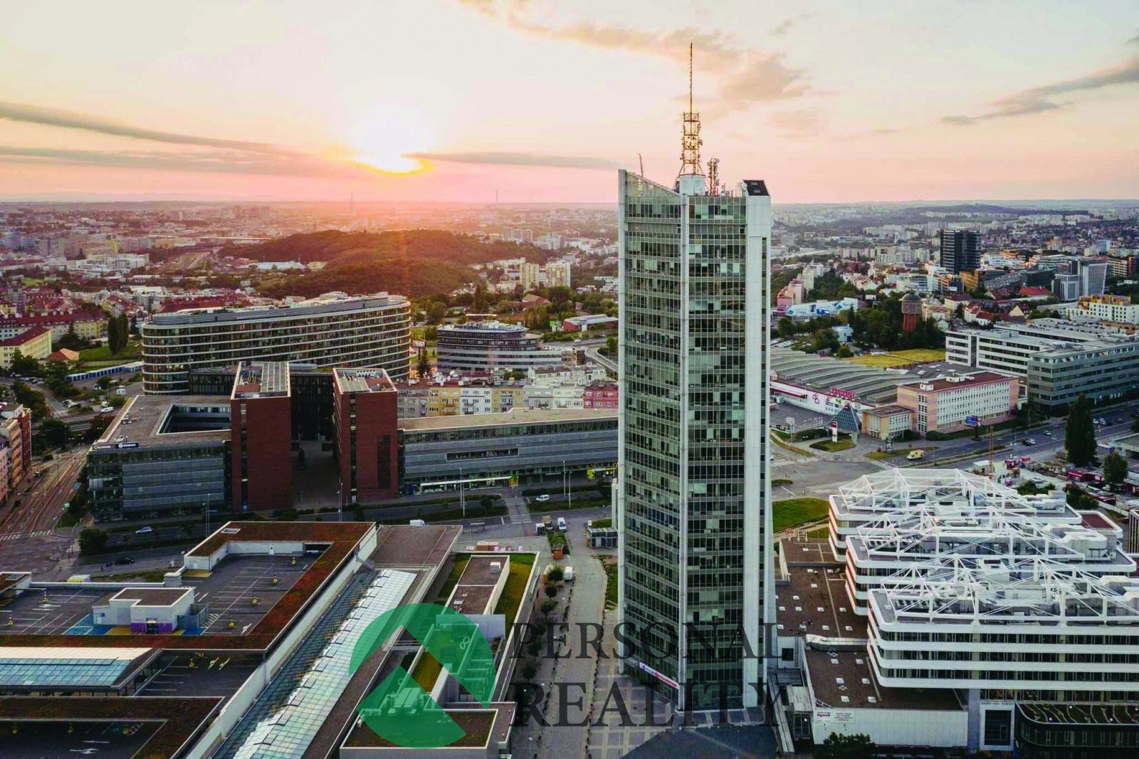 img_153219_x_q100__kr0