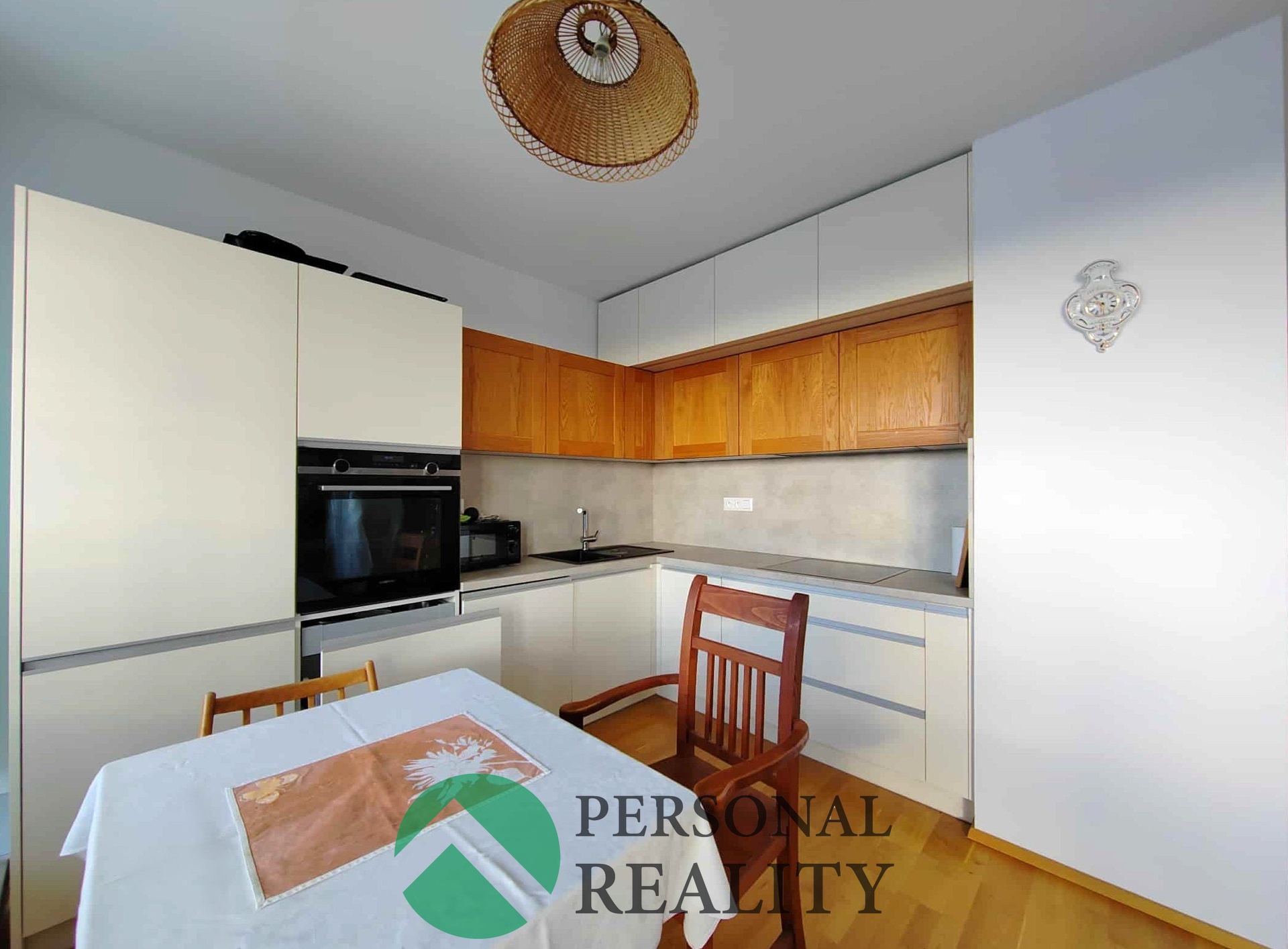 aa35fbcf-f96d-49d1-b1cf-b80210232d0f