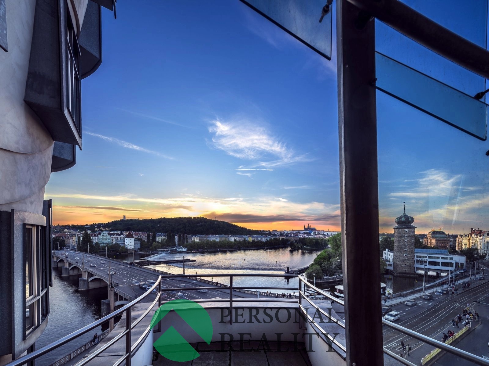 img_156637_x_q100__kr0