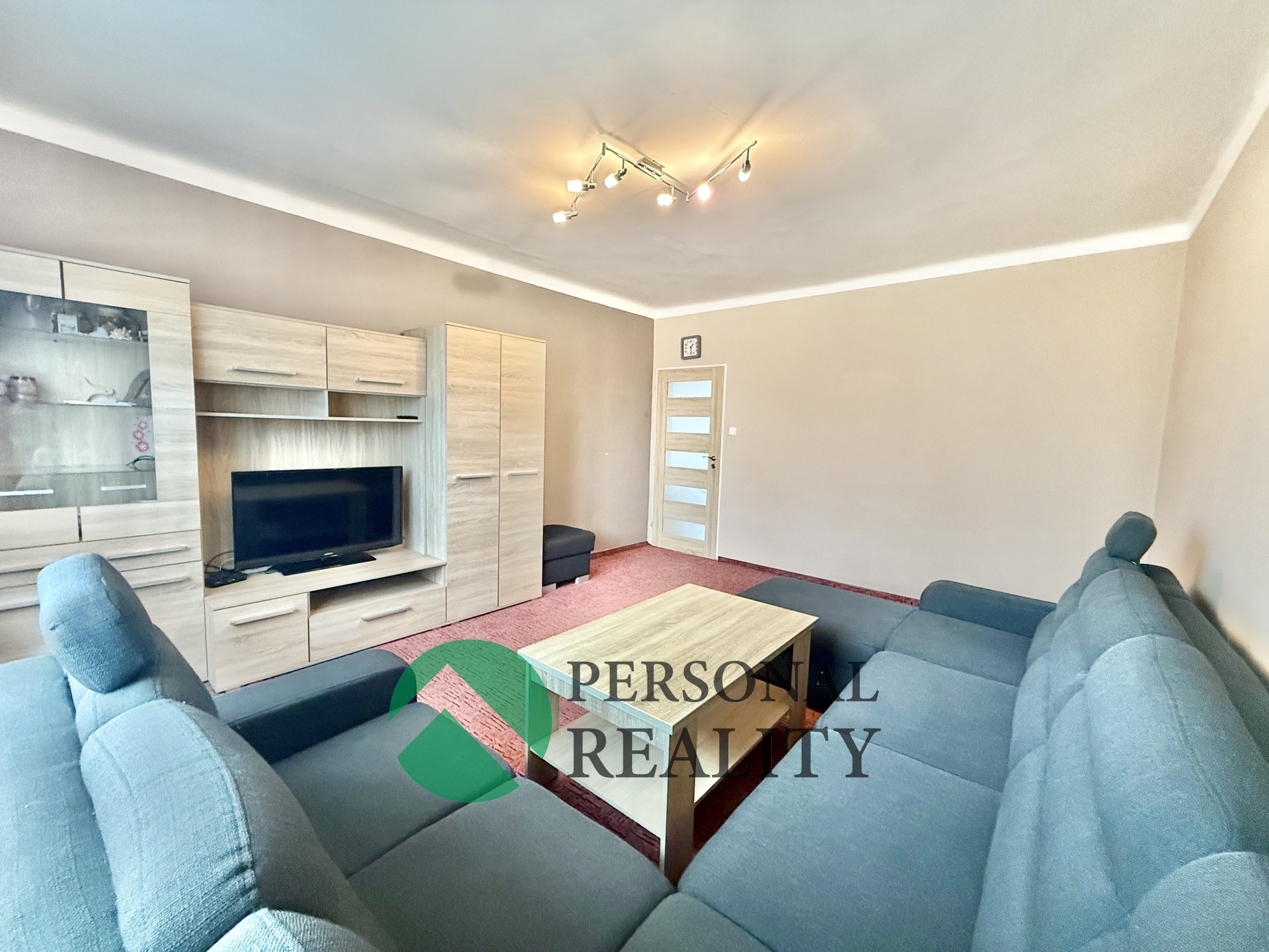 1EF8A268-AEC9-494F-82FB-FDACD3EF789C_1_201_a