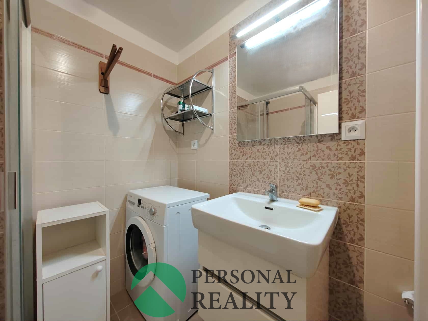 b59d416e-ead3-41b6-91e3-97beae466f3b