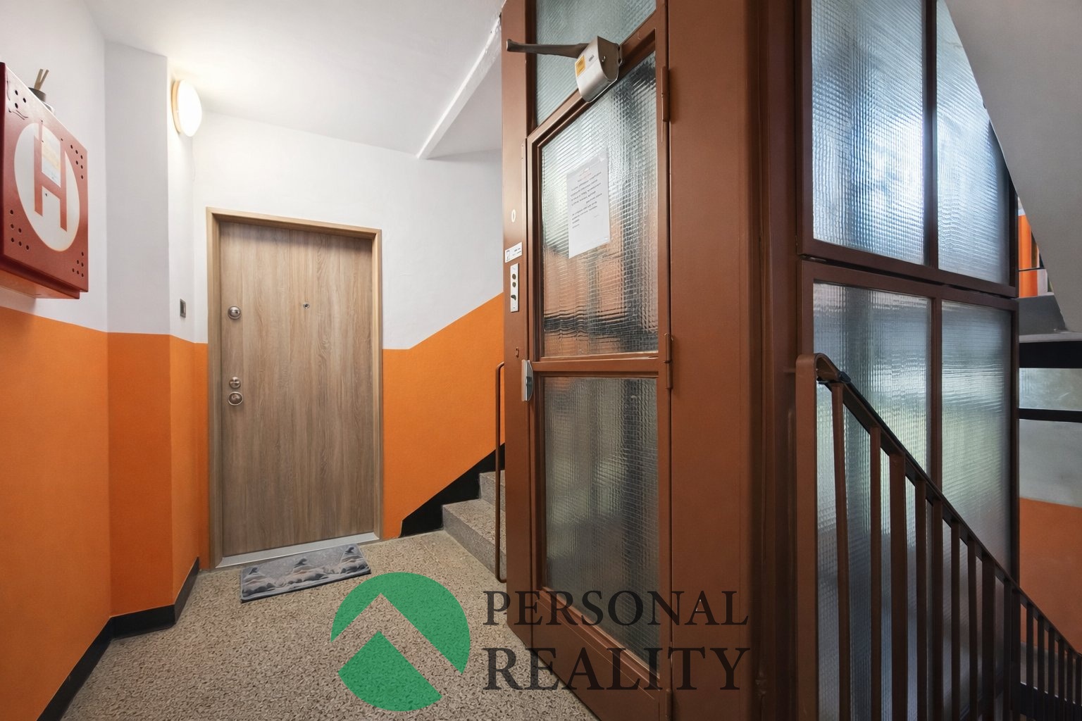 09360b18-b443-48a2-b9c3-9a8df550fb36