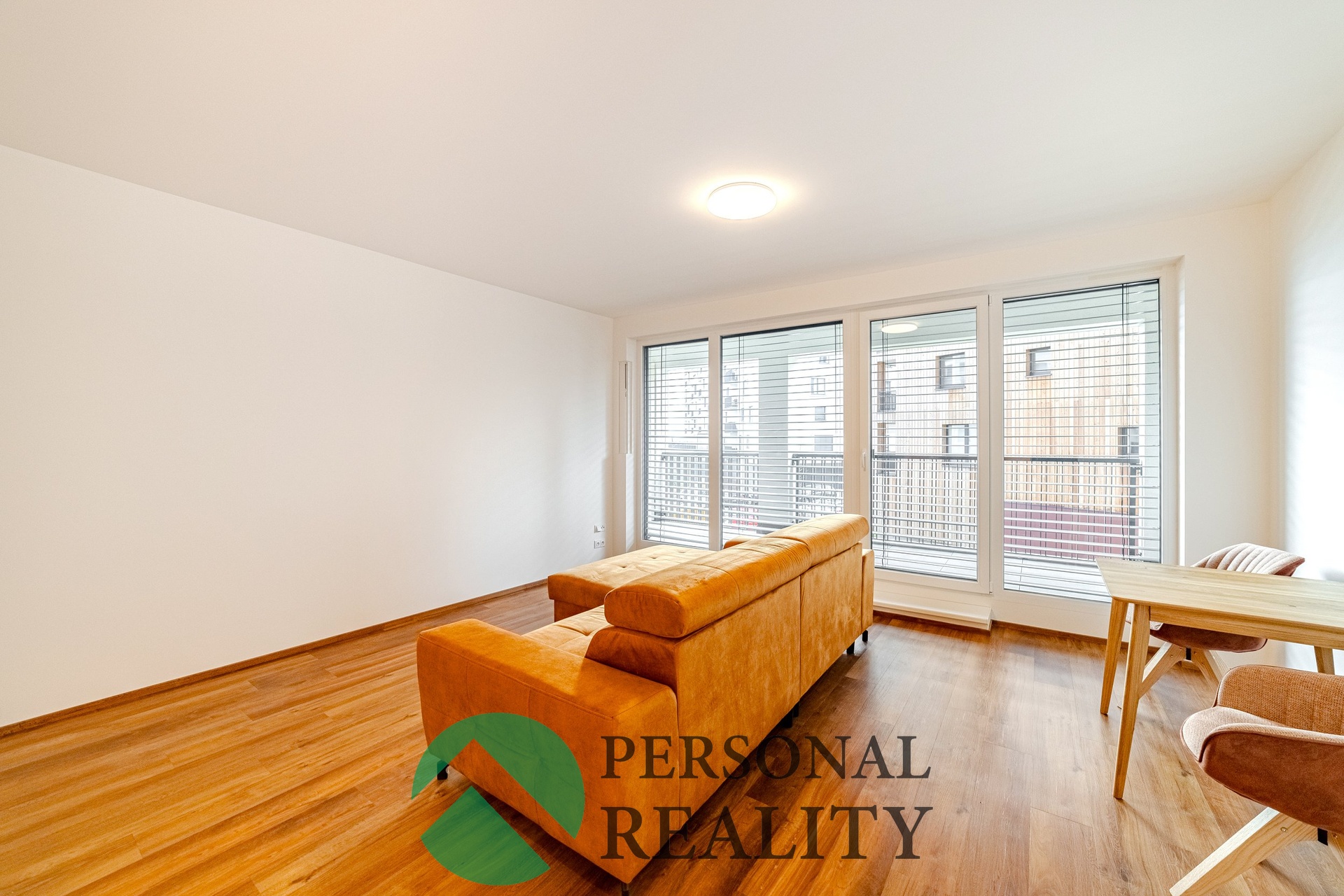 obývací pokoj s jídelním koutem