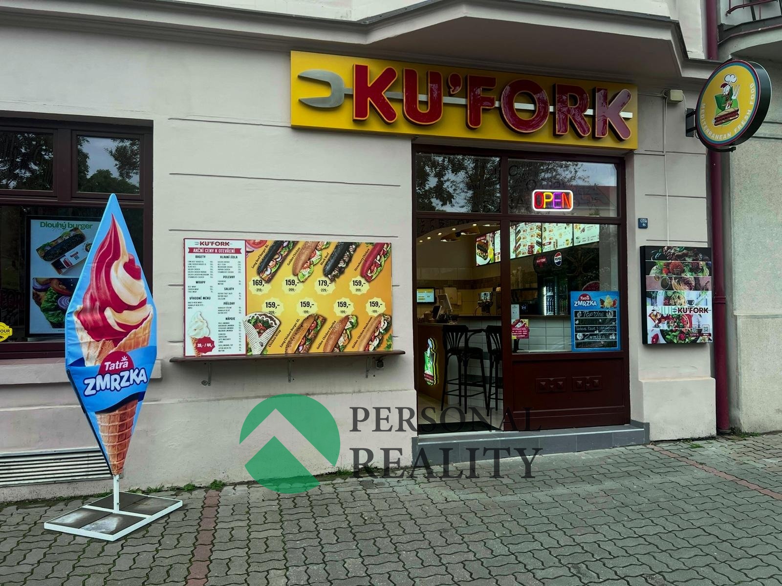 28db9d7b-13d9-4bca-a3df-04ffa0edc30c