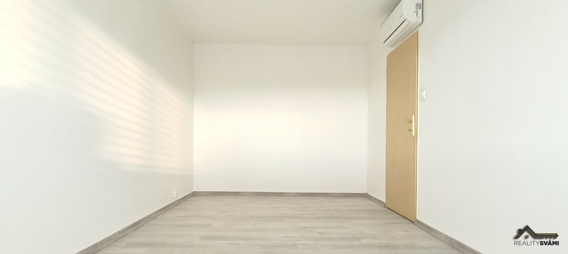 PHOTO-2025-10-31-15-48-04