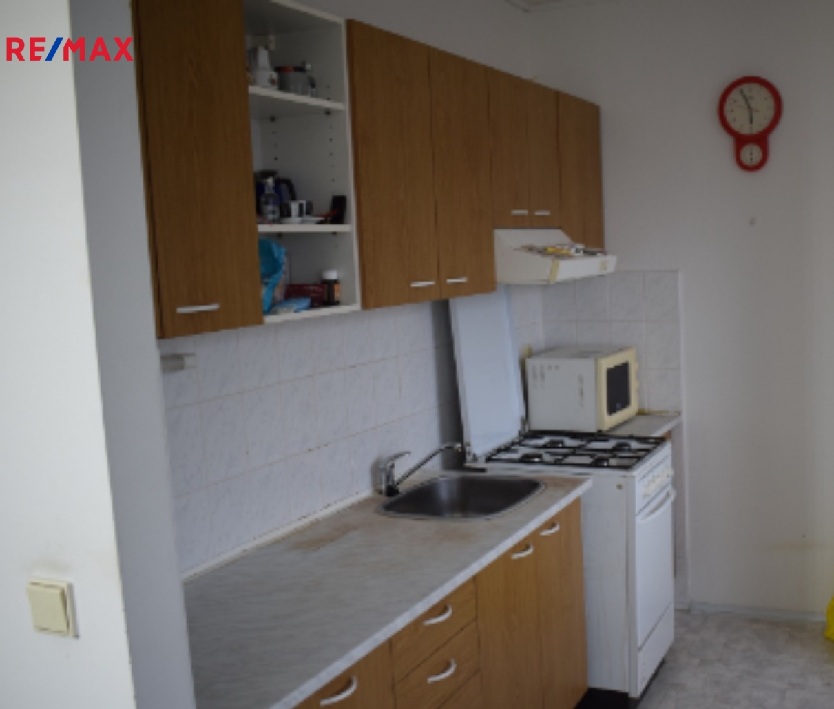 Kuchyňská linka ,plyn. sporák