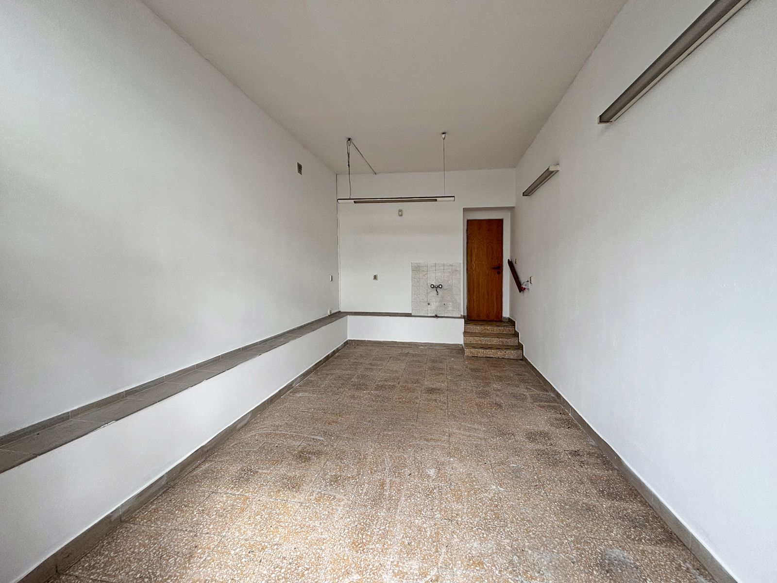 Pronájem kanceláře, Plzeň, Domažlická ulice, WC