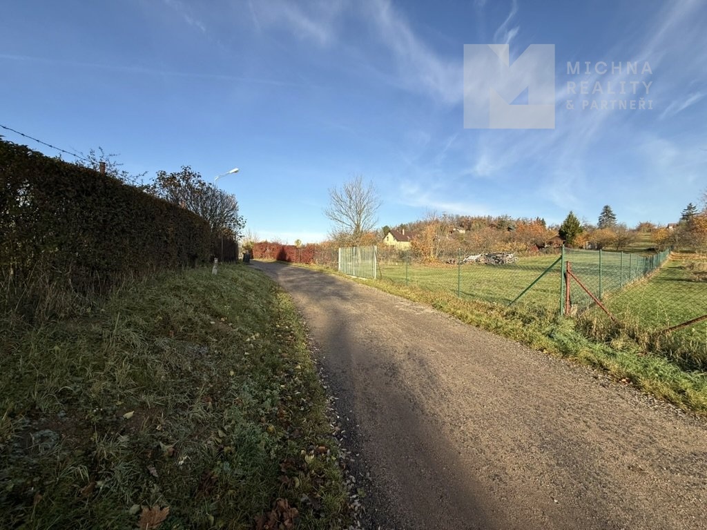 9092A68B-56D0-4525-8D42-3B3A7EF71112_1_105_c