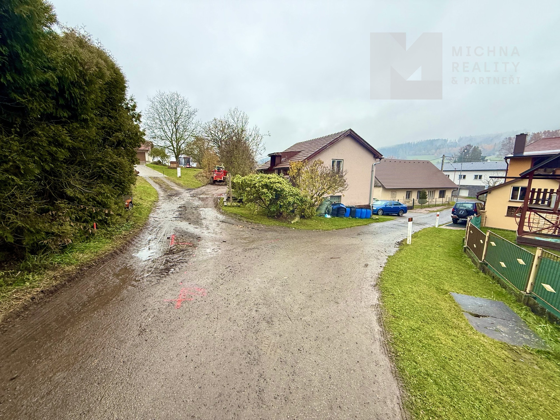 CAA94EDD-3033-451D-8572-C2AA1CC24692_1_201_a