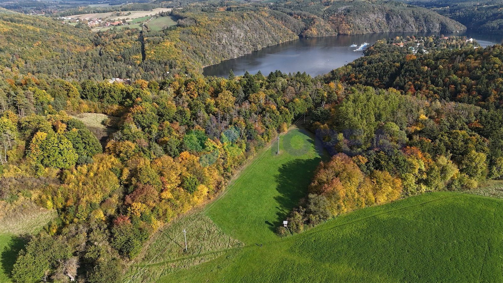 pozemky 744, 745 a 244/1