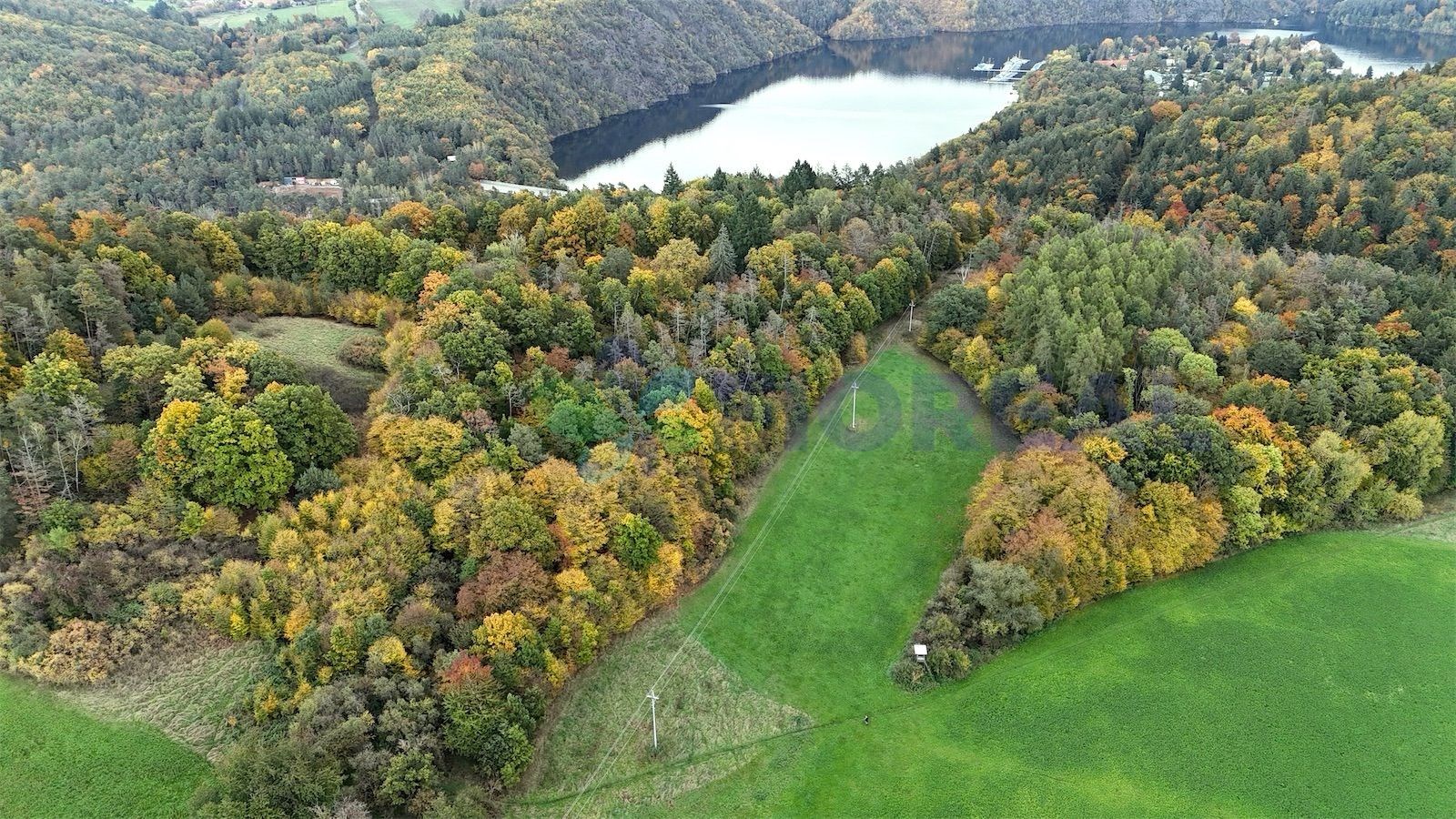 pozemky 744, 745 a 244/1