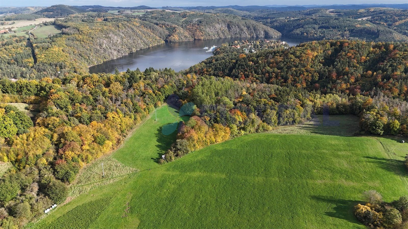 pozemky 744, 745 a 244/1