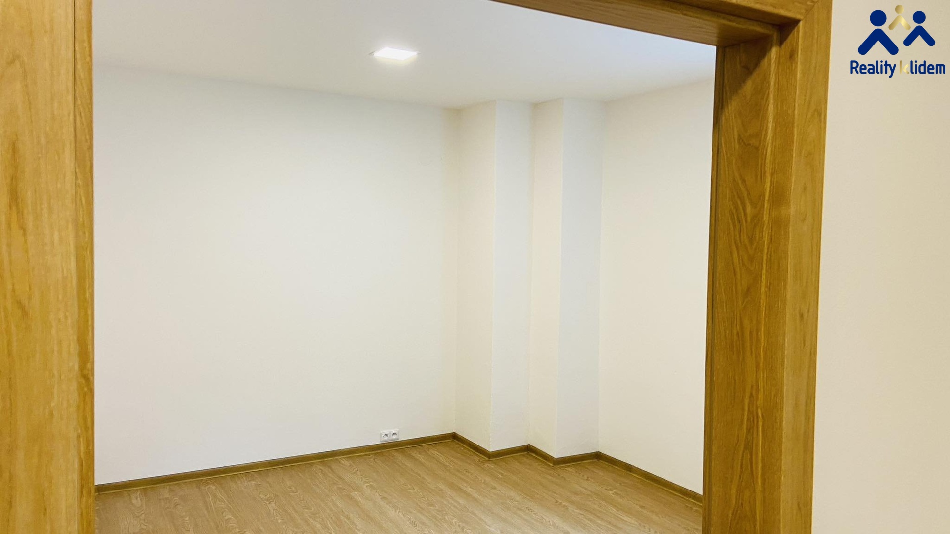 received_1519077248662589