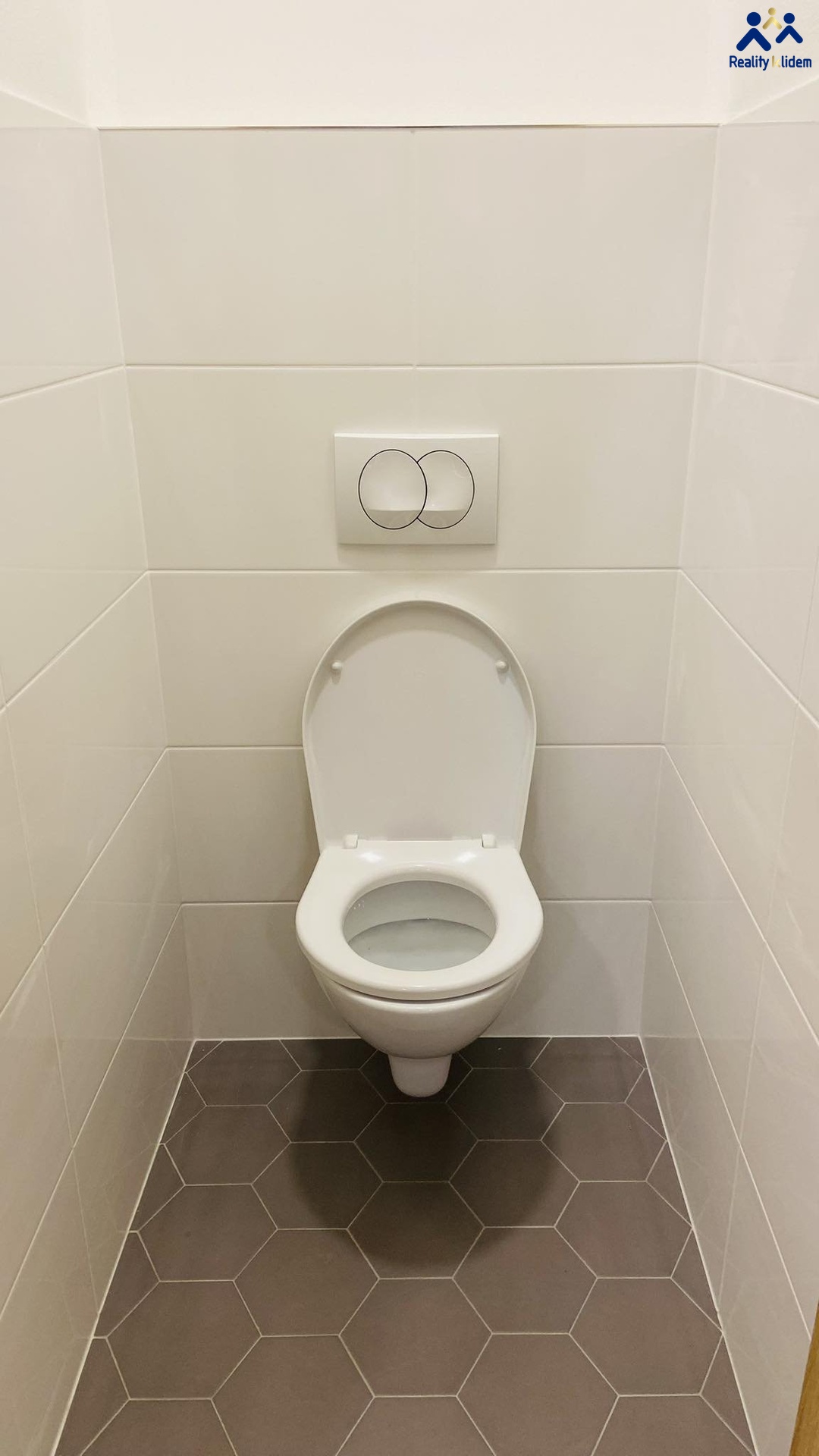 received_372587628899960