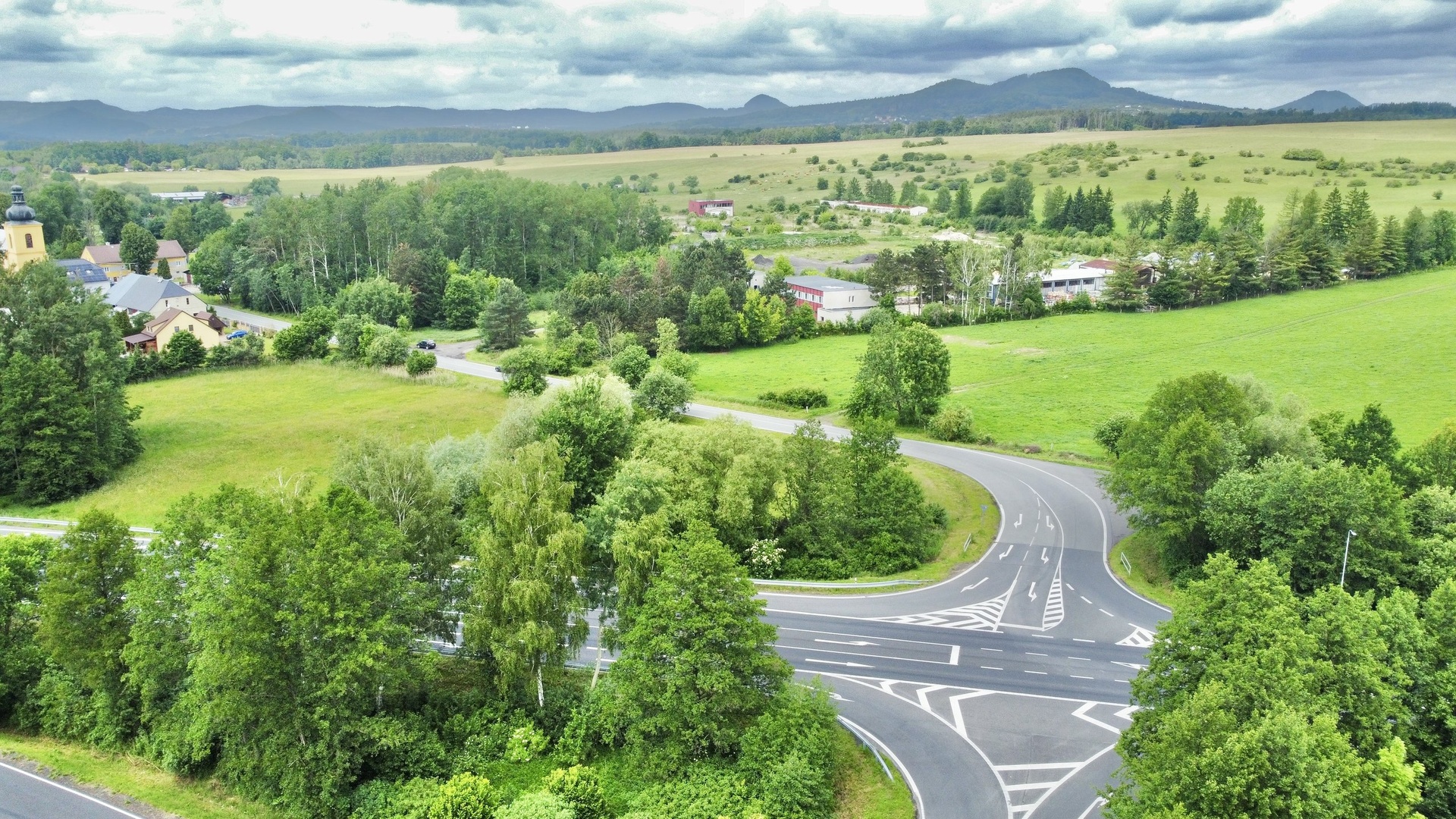 dji_fly_20250611_140134_675_1749643312334_photo_op