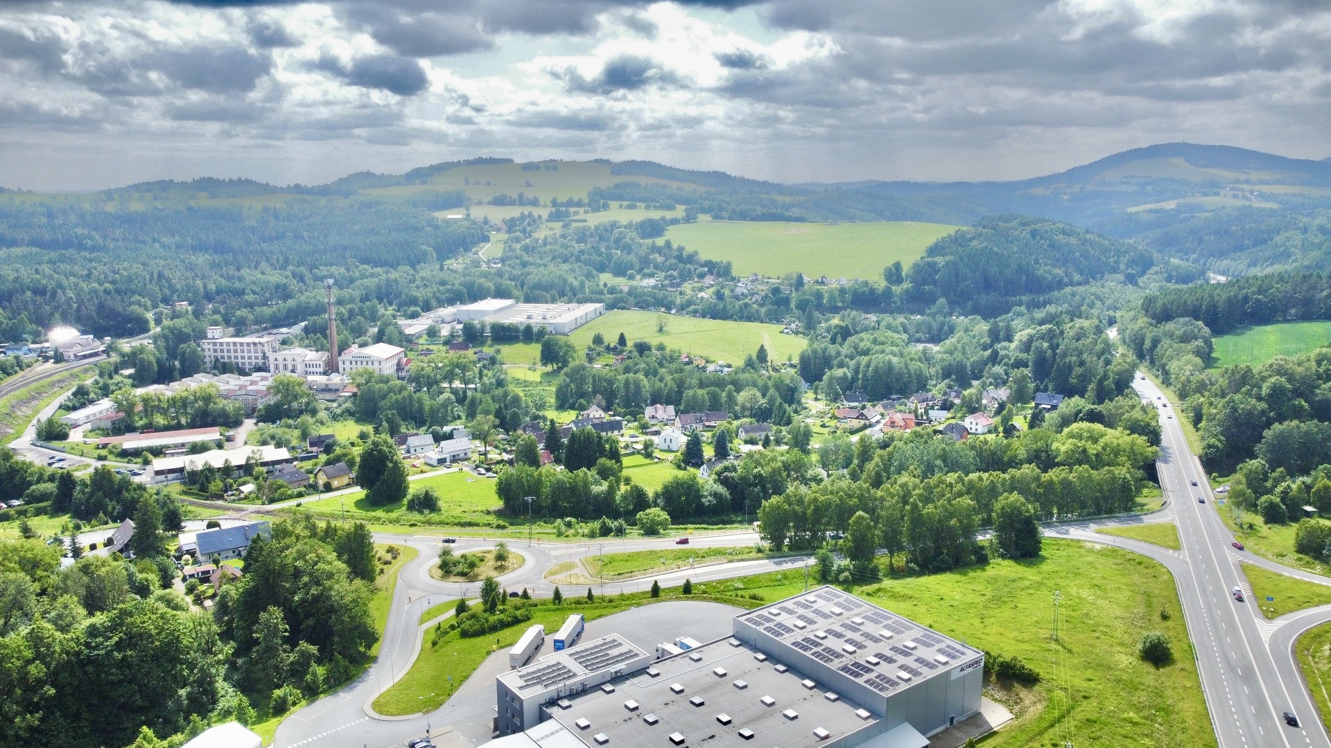 dji_fly_20250611_152902_690_1749648858065_photo_optimized