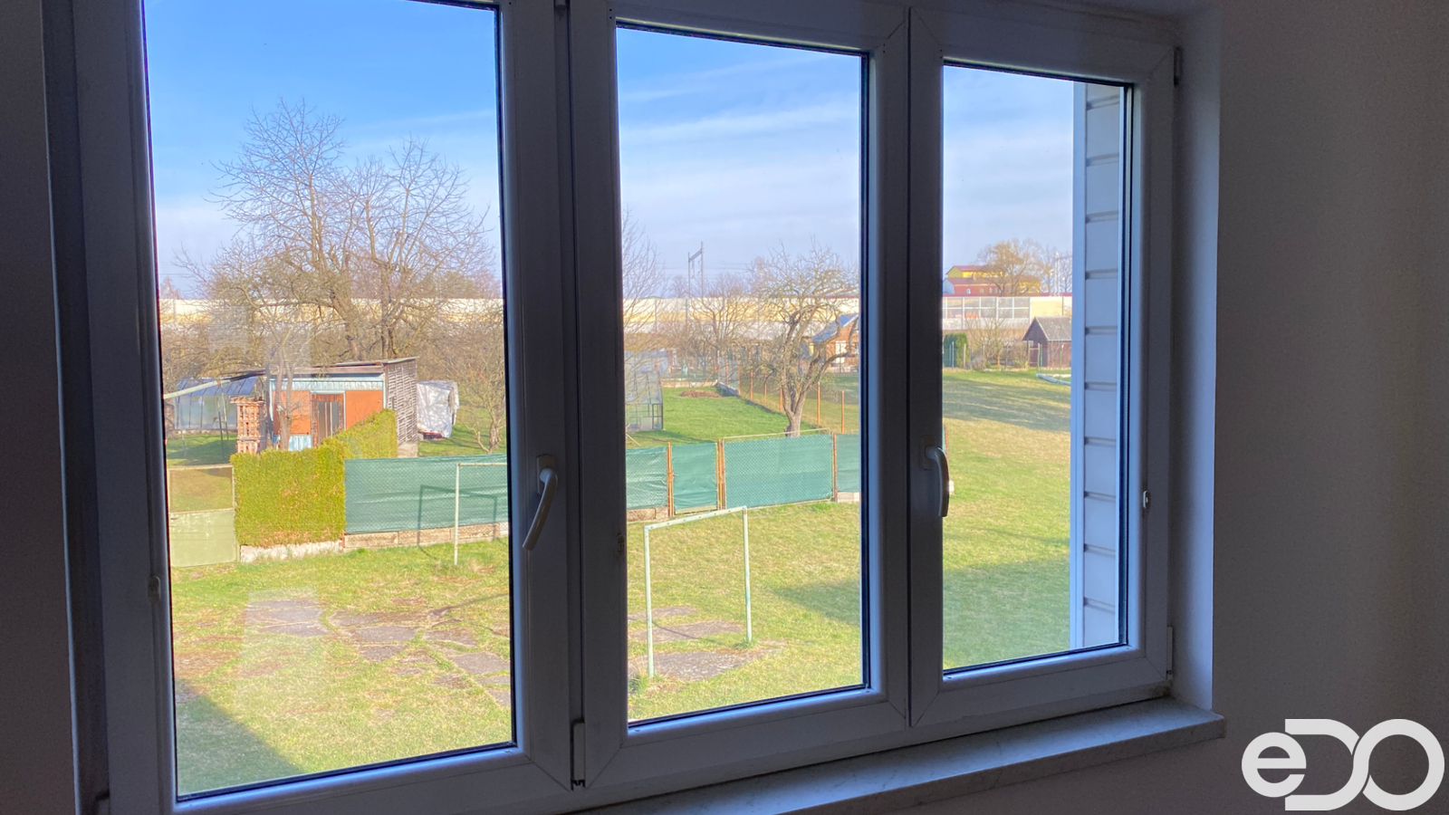 Výhled z obývacího pokoje