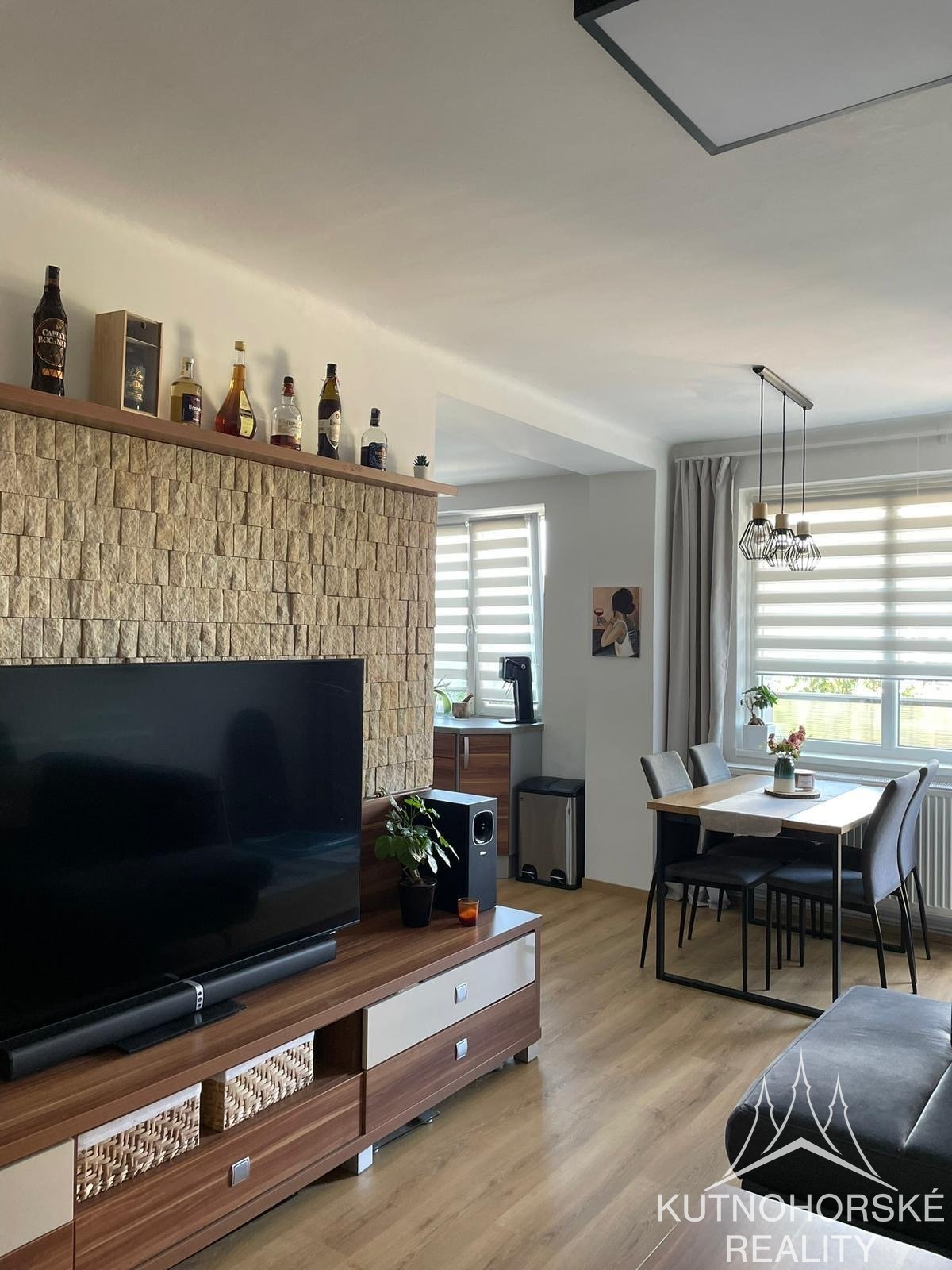 b0d83f61-16ca-4b61-a333-cc51c7ea61f5