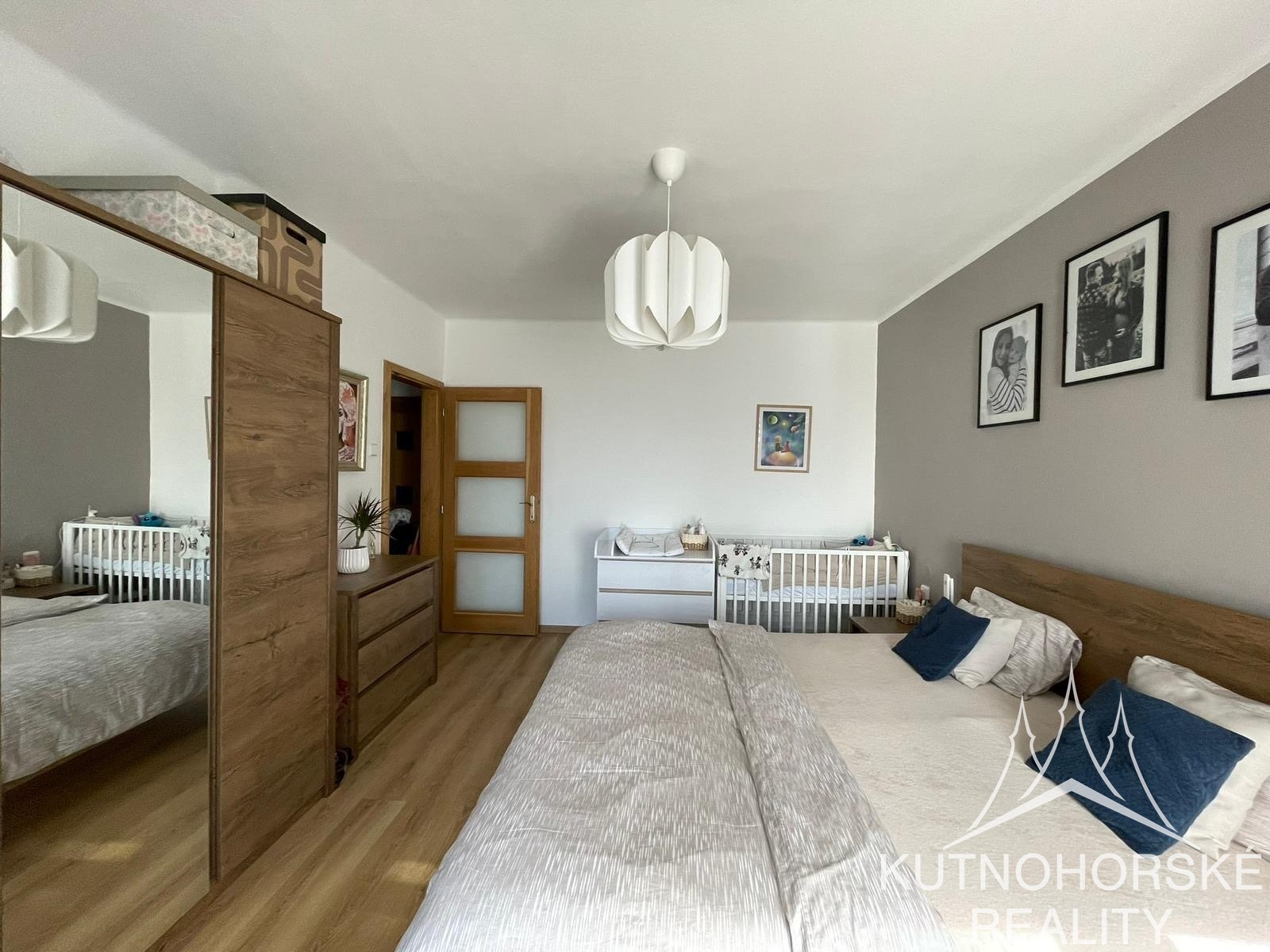 faf842b8-182e-41e7-bbd7-b0ad15d20140