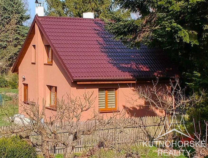 chaloupka-u-jezera-pod-smrkem-f52d-