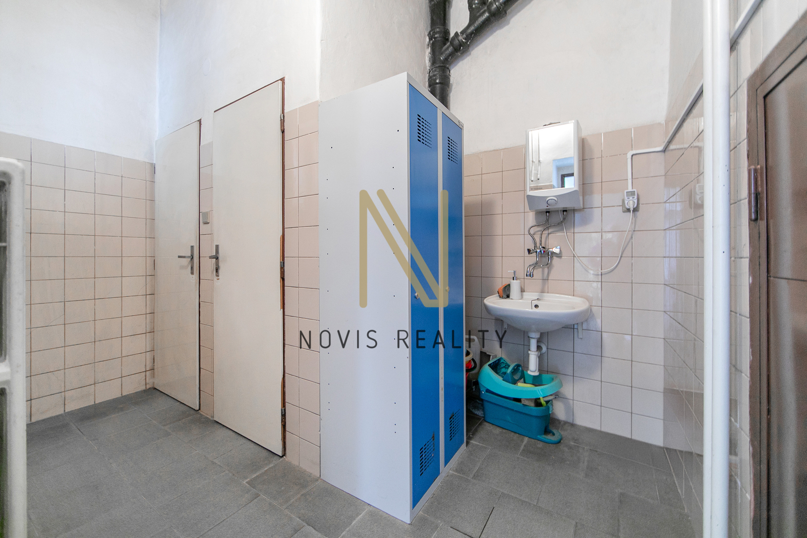 Pronájem obchodu Klatovy 45 000 Kč za měsíc, foto 11