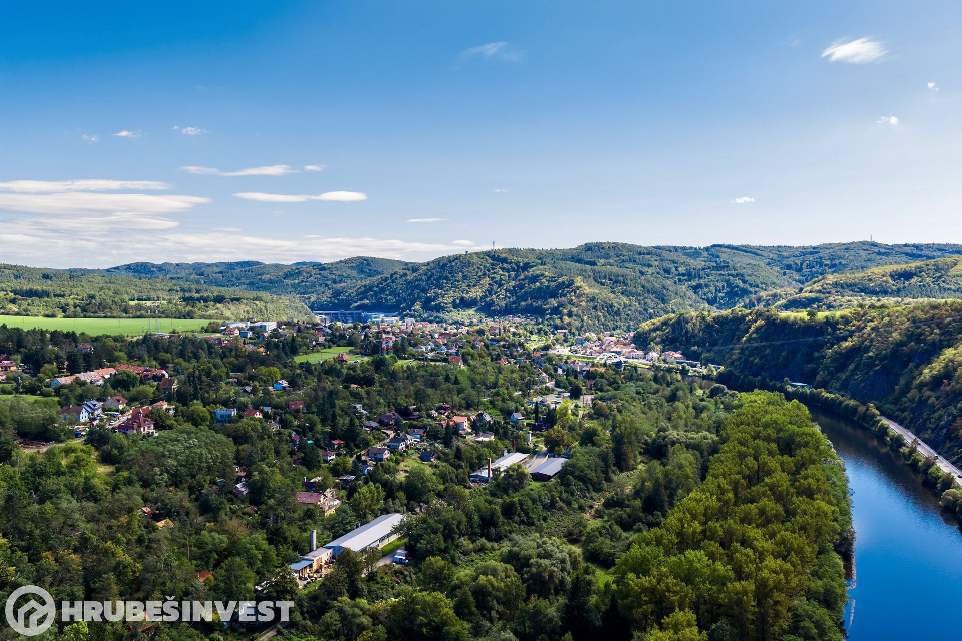 Dron Hradištko a okolí