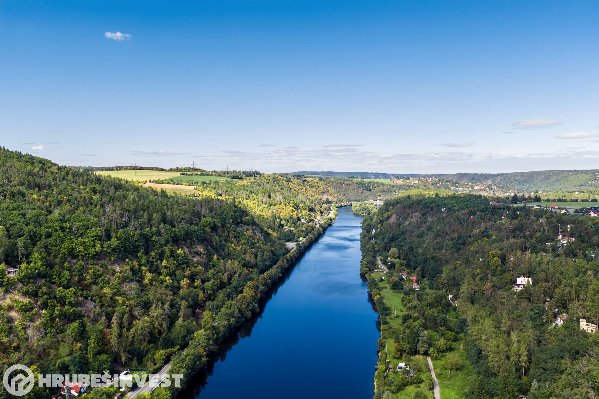 Dron Hradištko a okolí