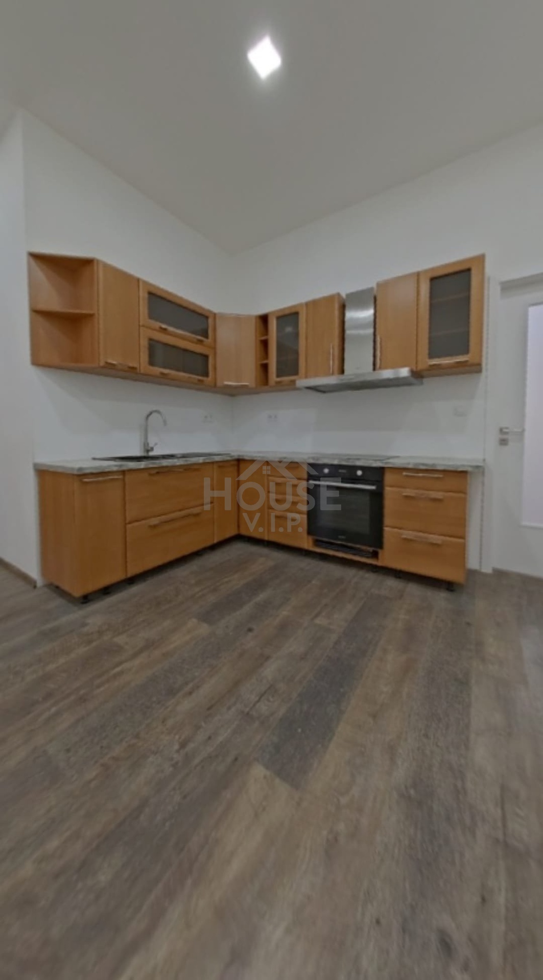 7ccf652e-976d-4e63-be29-abfccb4af281