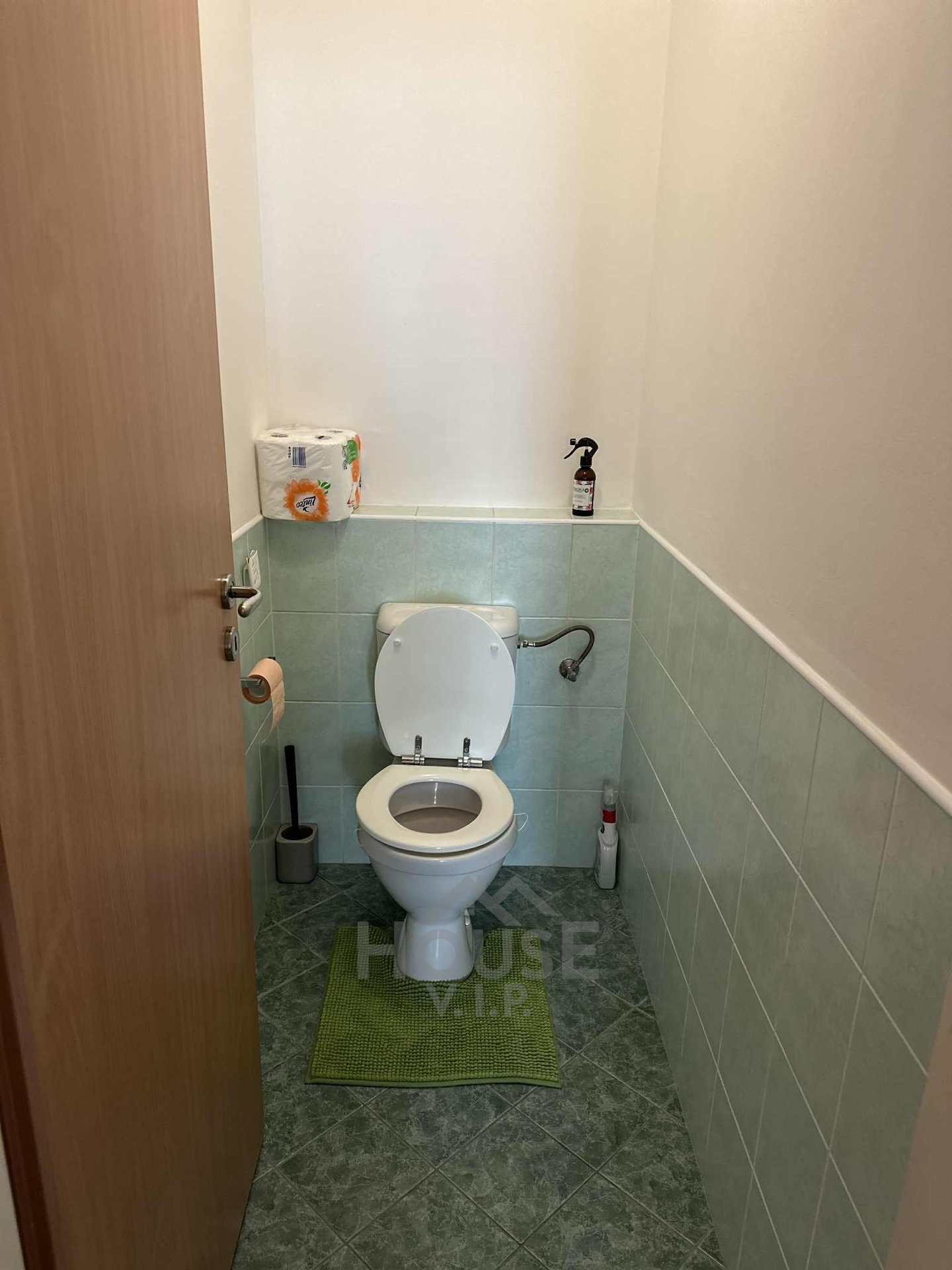 d2fa9ec4-1e7d-4bd1-b26a-1882728f991c