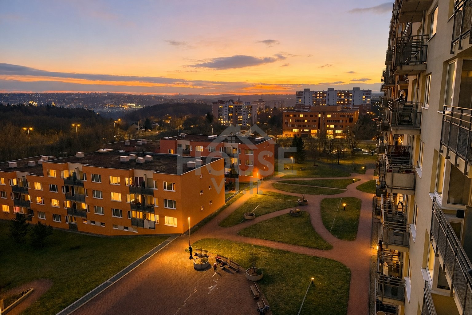 C6130BAB-223B-410E-B5F3-15B15A94795F