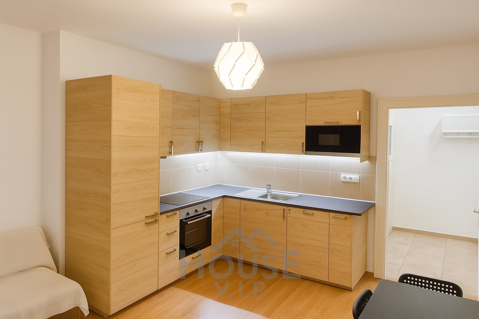 B30F0F43-AC96-4E76-B8EA-052C31653284