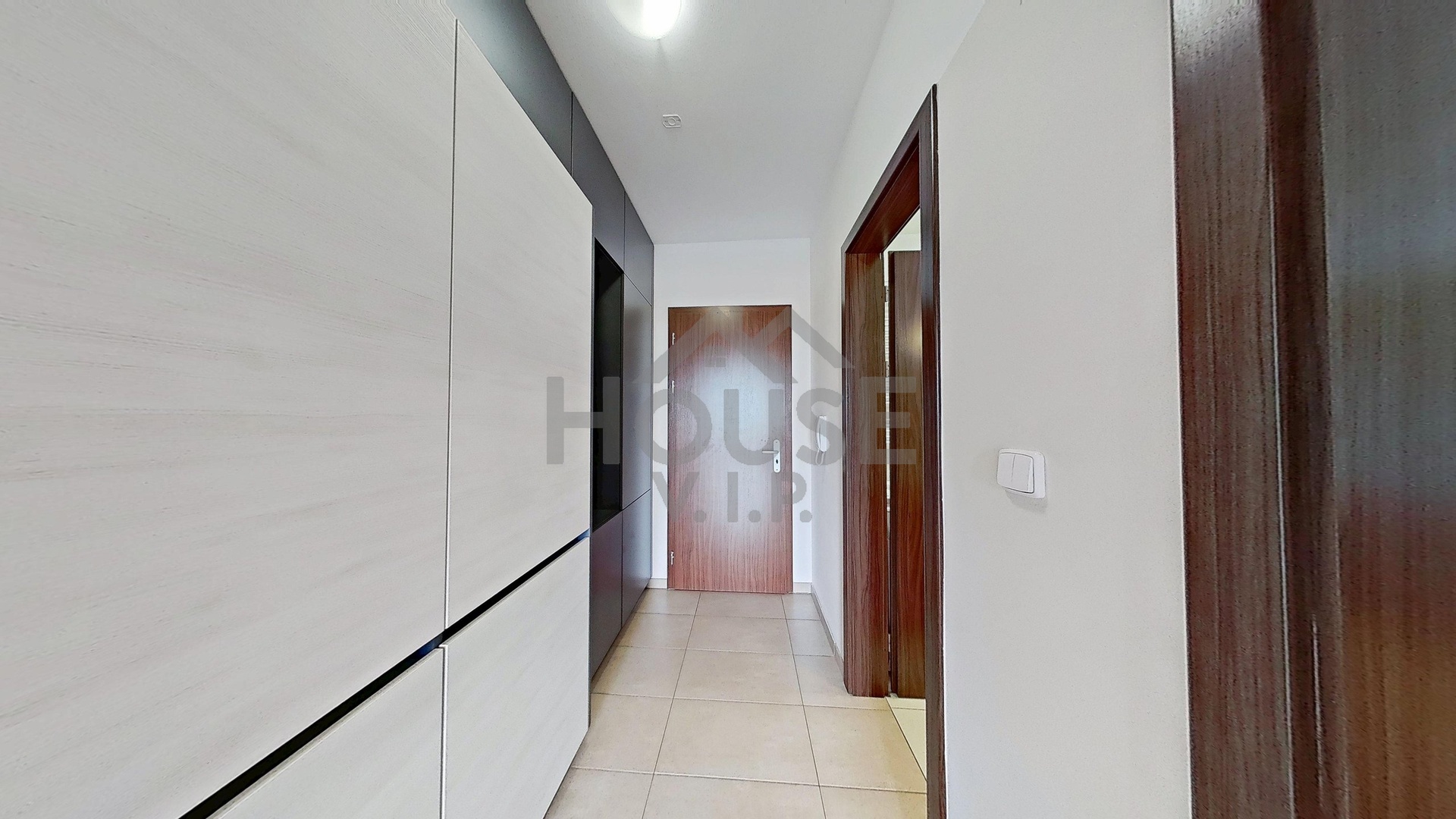 ID00941-8481-Rohacova-08292025_170541