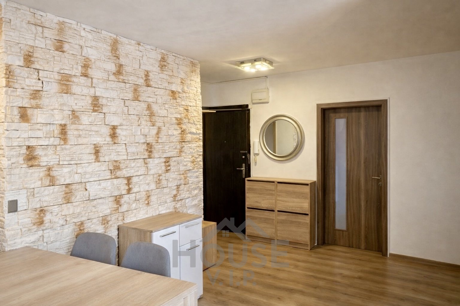 8FC56426-8A61-4078-A63F-763BE9C8210E