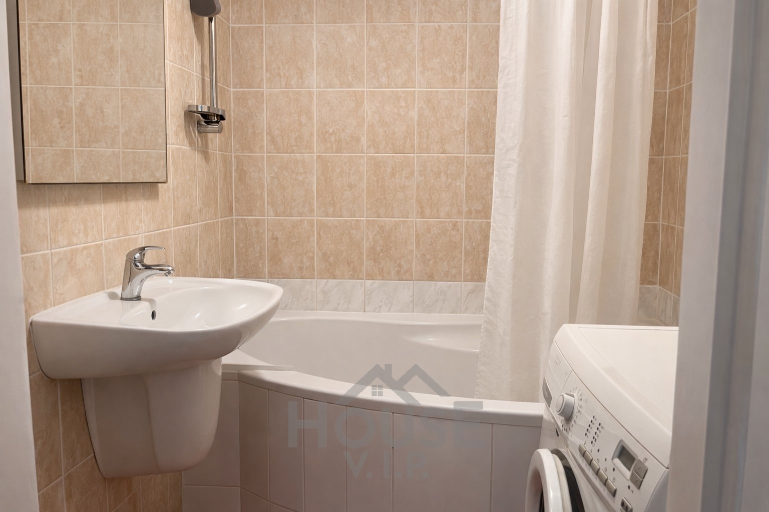 29415A25-F3C4-4E03-A412-2FAC64962302