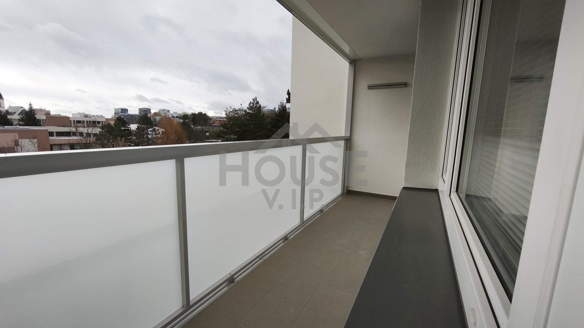 PHOTO-2026-01-02-10-57-39