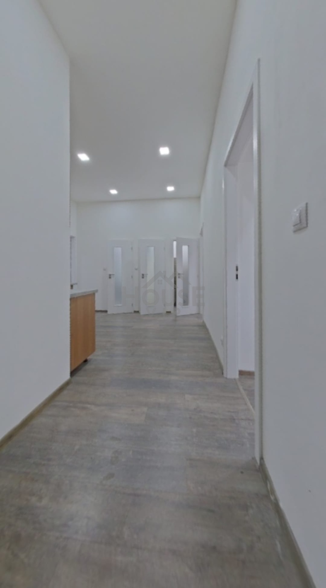 f7d94b26-2172-4afa-89b0-98950fc516af