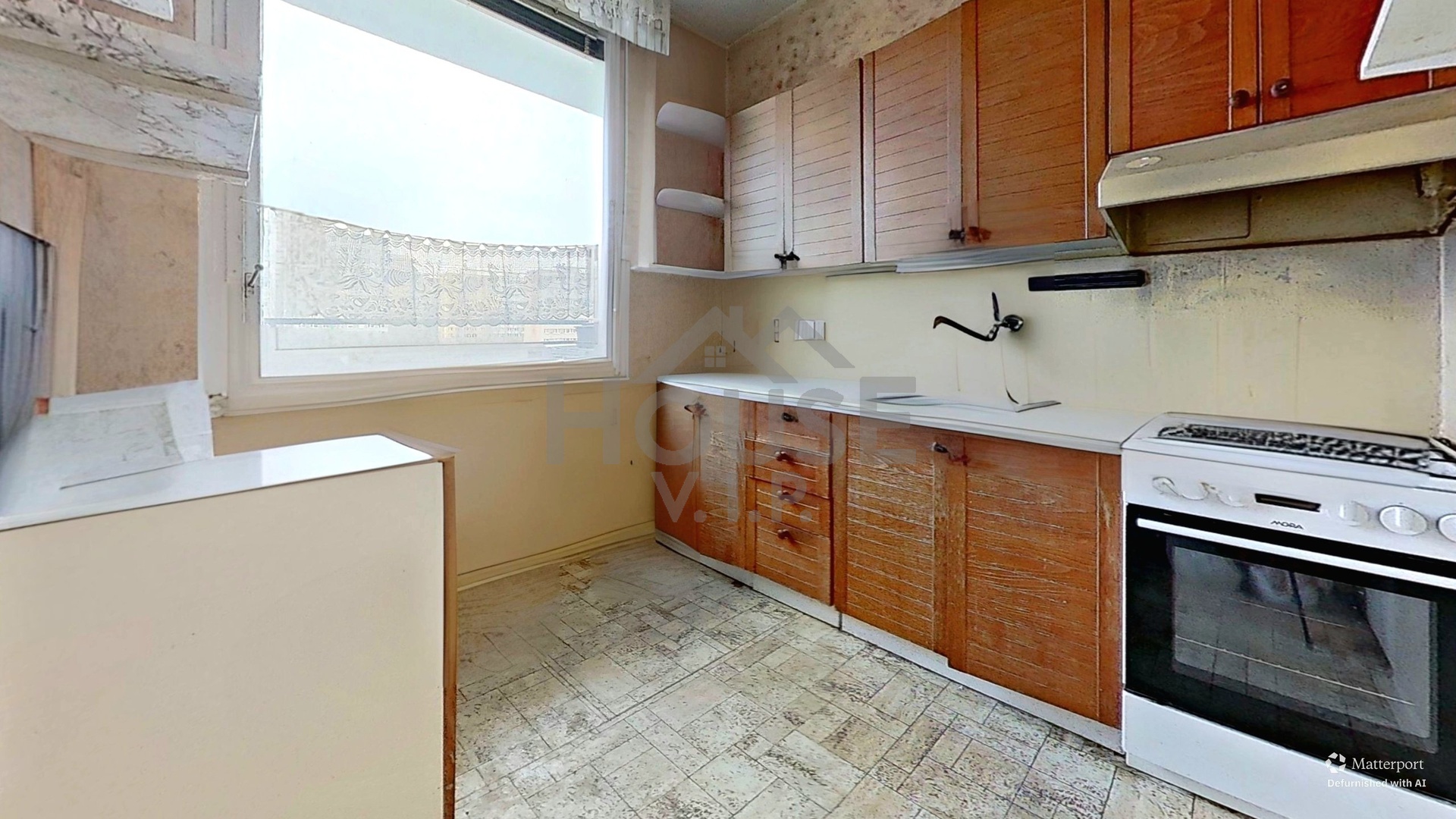 Kitchen-Defurnished (4)