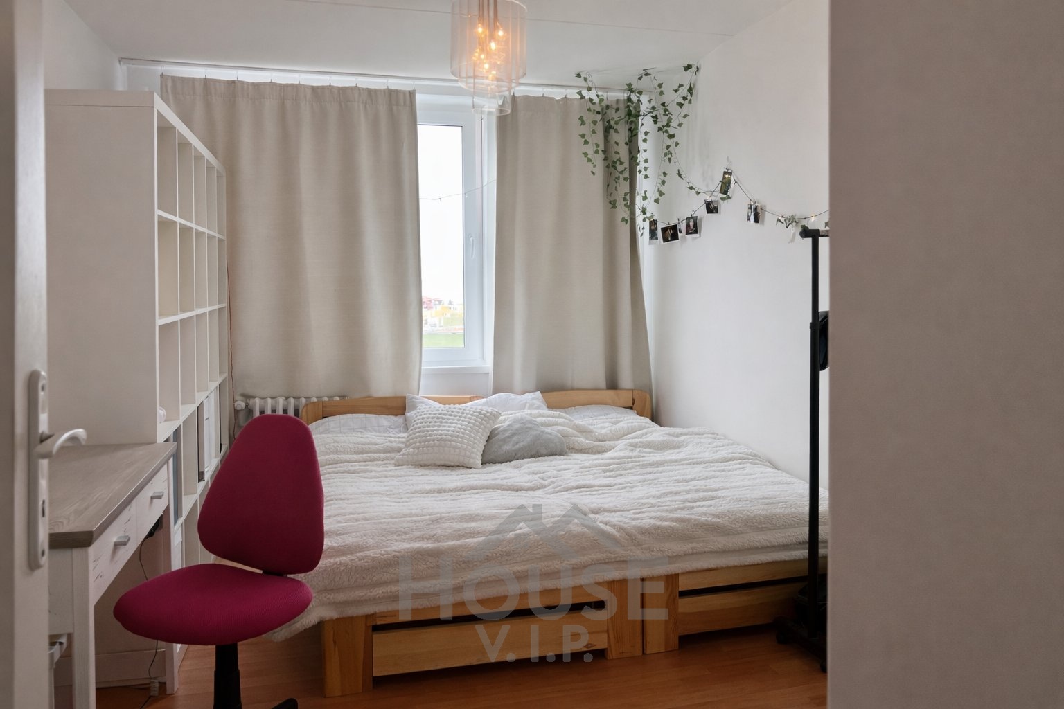 8CA00BD6-1AC1-4BAE-82DC-C80069EBB650