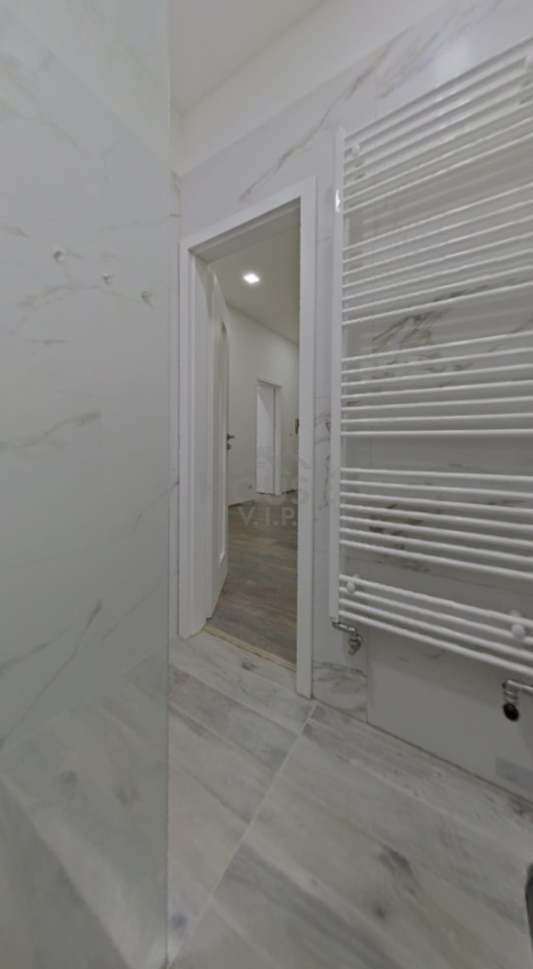 64c6f4c2-7496-45bb-aa72-11246de0f1d0