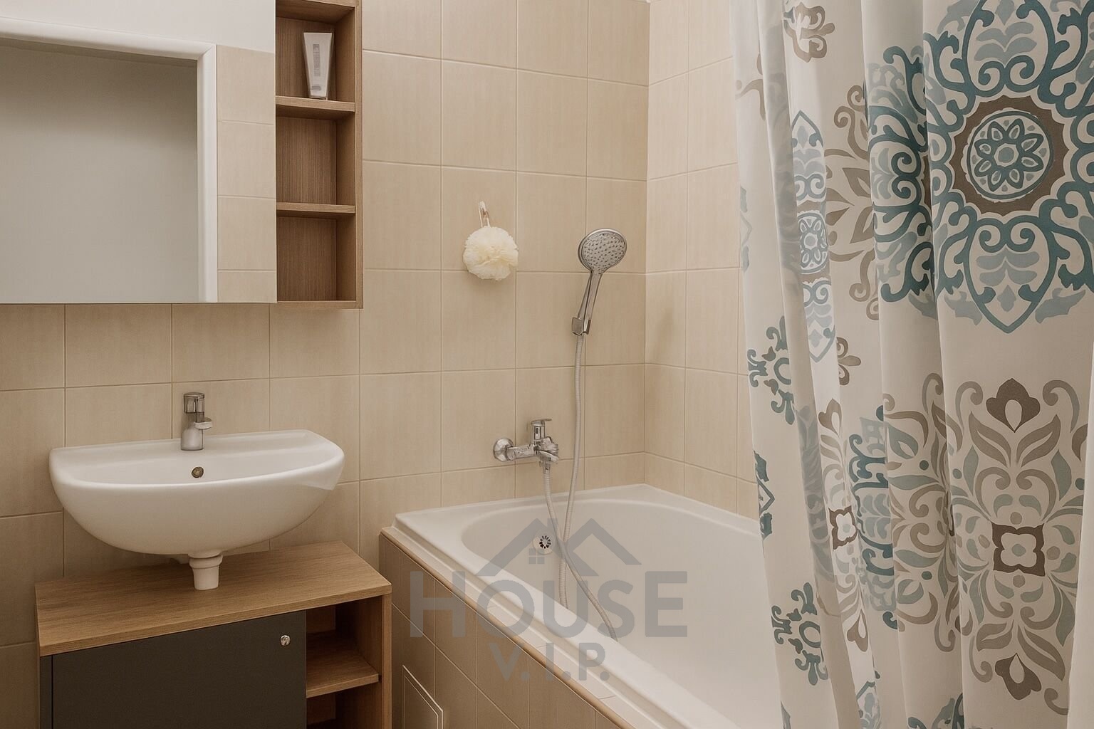 2f111272-5c6c-4883-8896-45d17927c11b