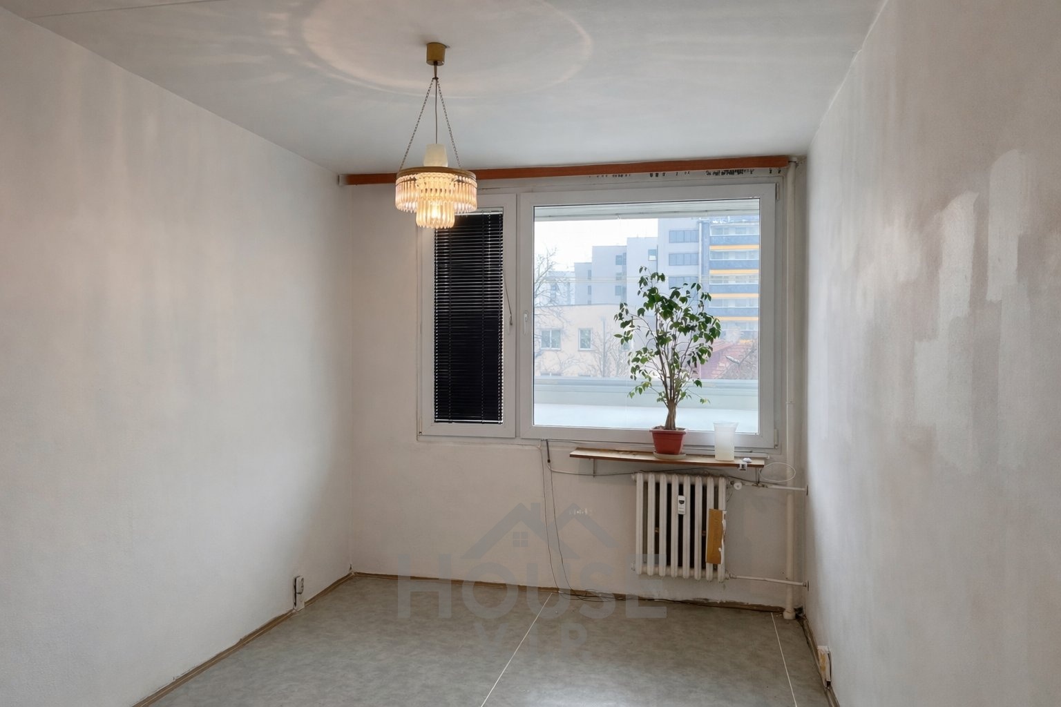 FC96EA6F-4B1F-4029-AF77-3E4ECE1EFBB0