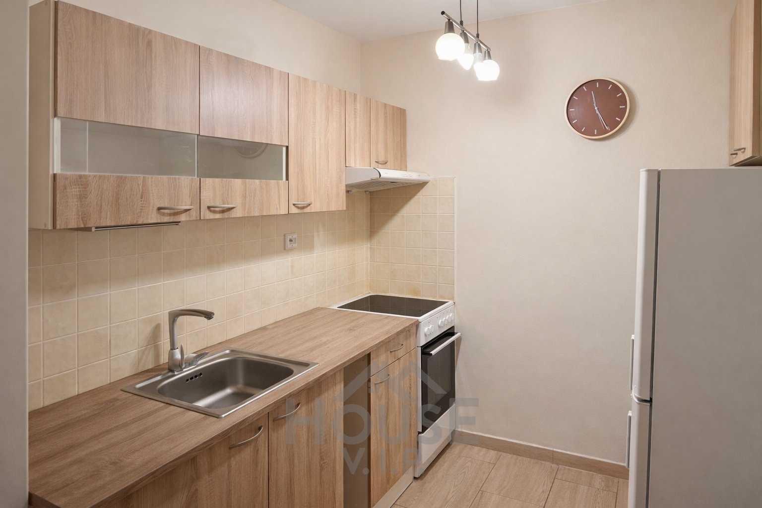 FB52E810-C9EC-49C0-B964-4A22A0DB2F52