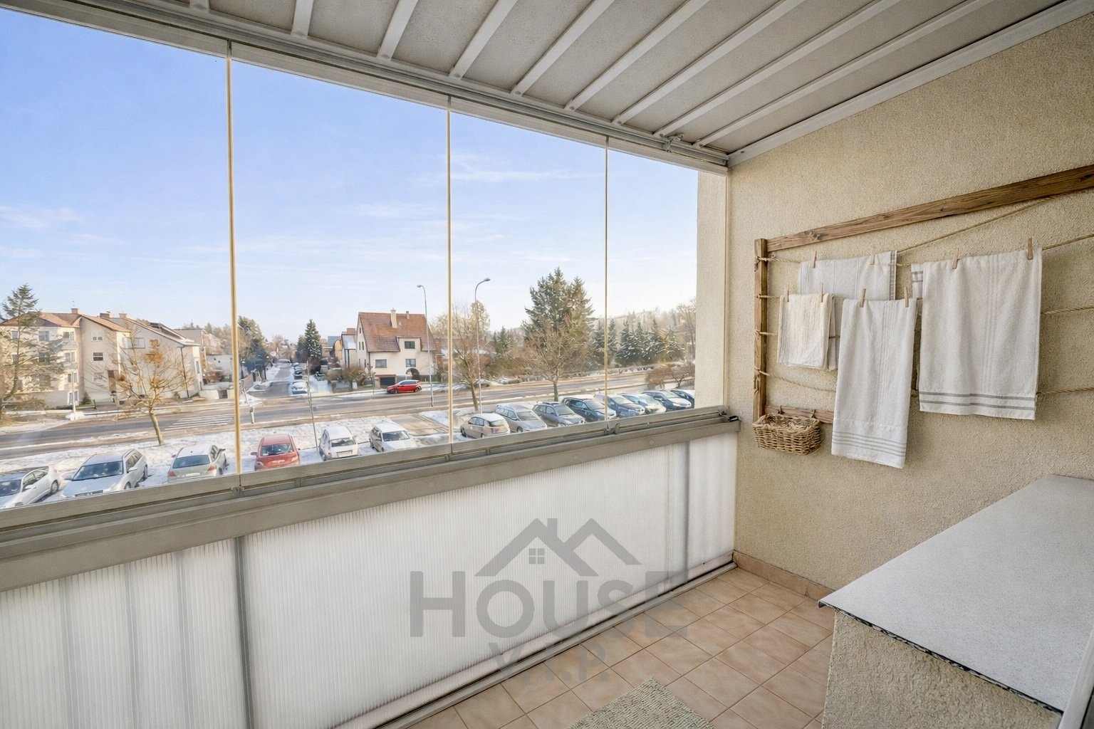 696C8E17-5C9F-4529-9A2F-A0F59810D867